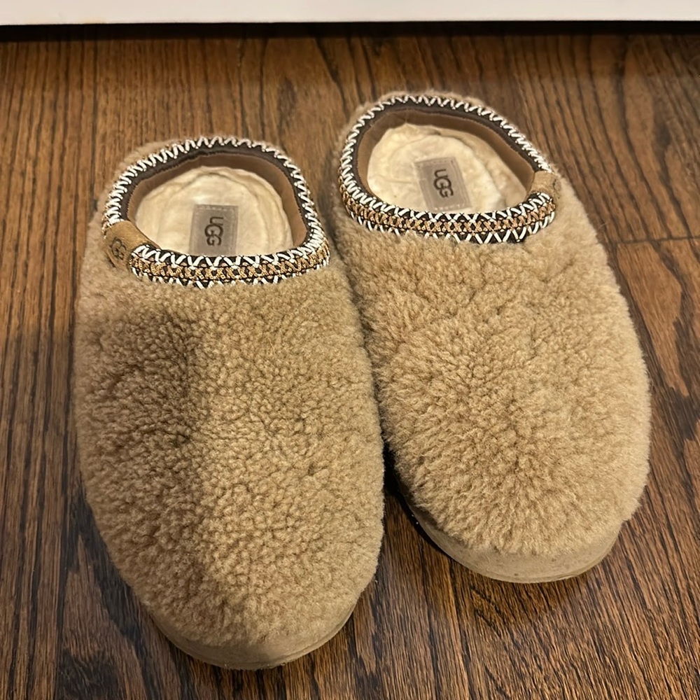 Ugg Tazz Maxi Curly Genuine Shearling Slipper - Youth